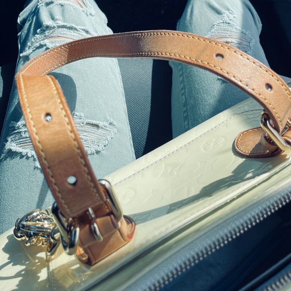Louis Vuitton Rosewood Avenue